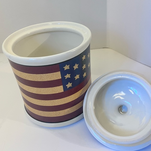Liberty Canister(s) 7" H (includes lid) Jay Import Co Stoneware White Blue Red - Picture 5 of 10